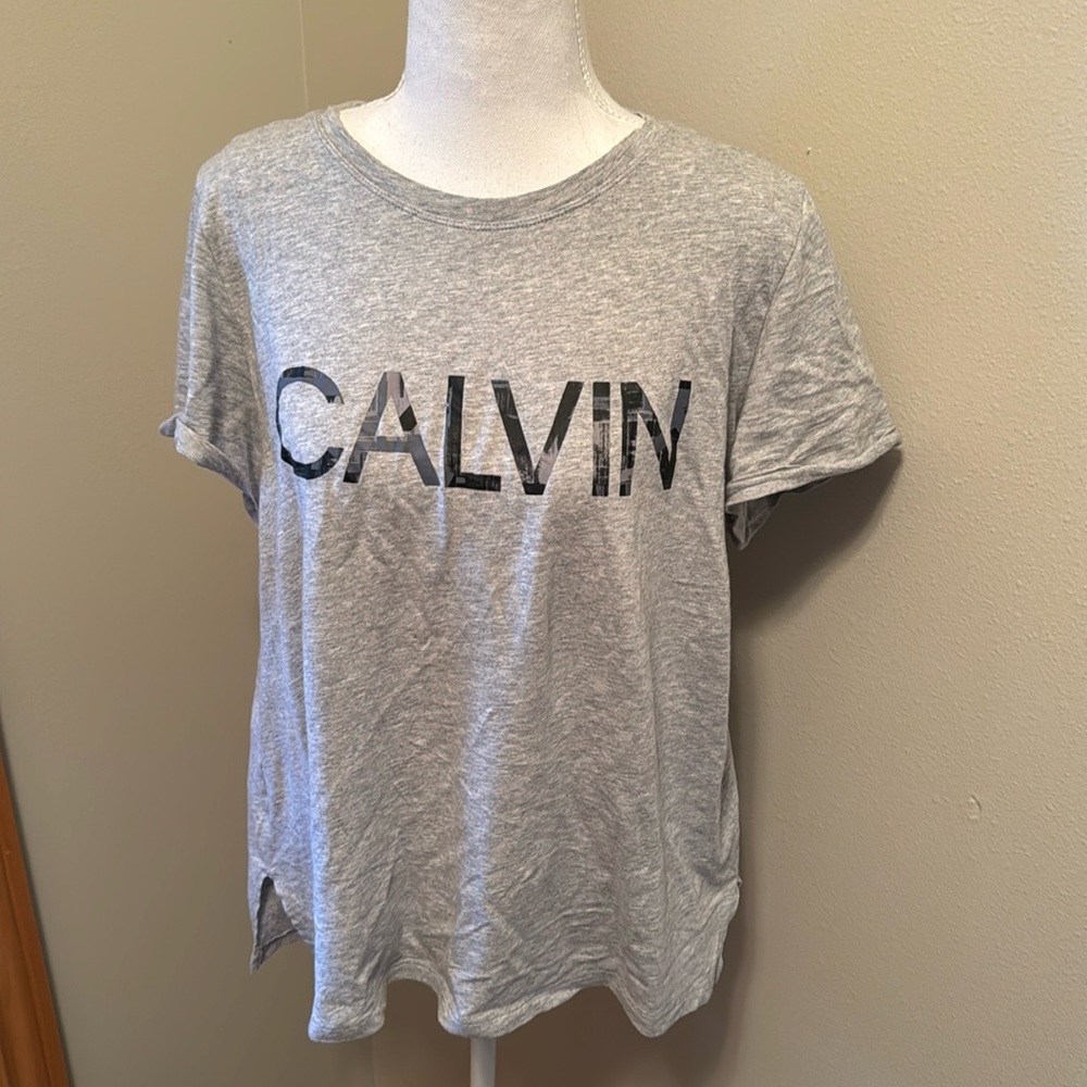 Calvin Klein Tshirt